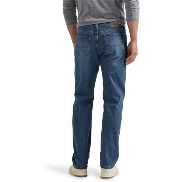 NEW Wrangler Authentics Men's Regular Fit Comfort Flex Waist Jean - Picture 3 of 7